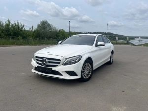 Mercedes C